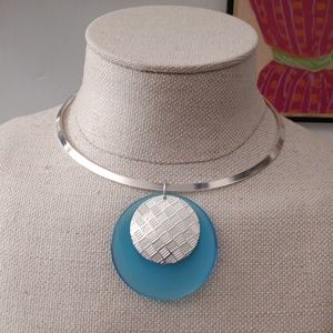 Silver Collarbone Necklace With Turquoise Blue & Silver Pendant 💙